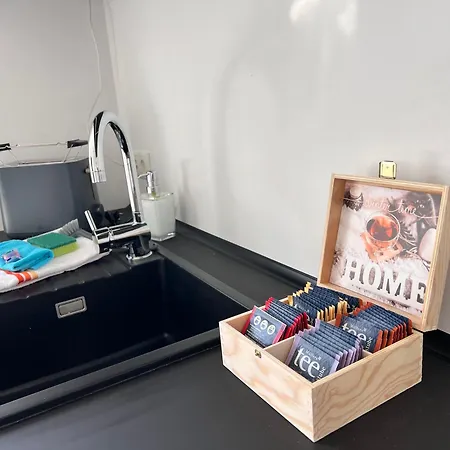 Pfaelzer Wohlfuehloase In - Modern Und Neu 피라마센스