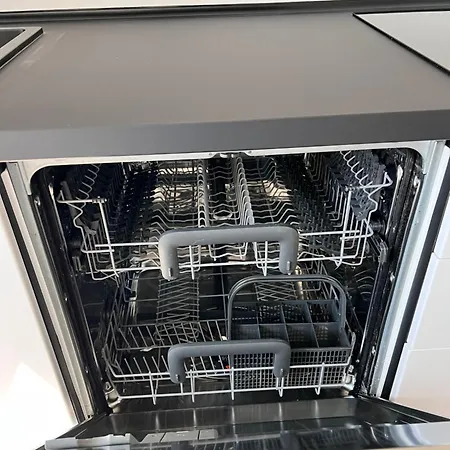 Pfaelzer Wohlfuehloase In - Modern Und Neu 아파트