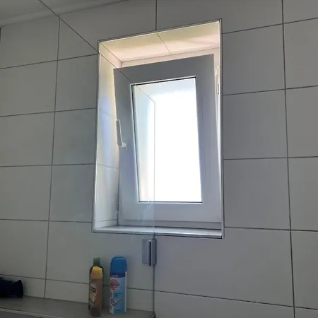 Pfaelzer Wohlfuehloase In - Modern Und Neu 아파트