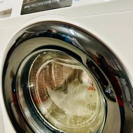 Pfaelzer Wohlfuehloase In - Modern Und Neu 피라마센스